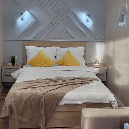 Lux Home Astana Ustʼ-Kamenogorsk Zewnętrze zdjęcie